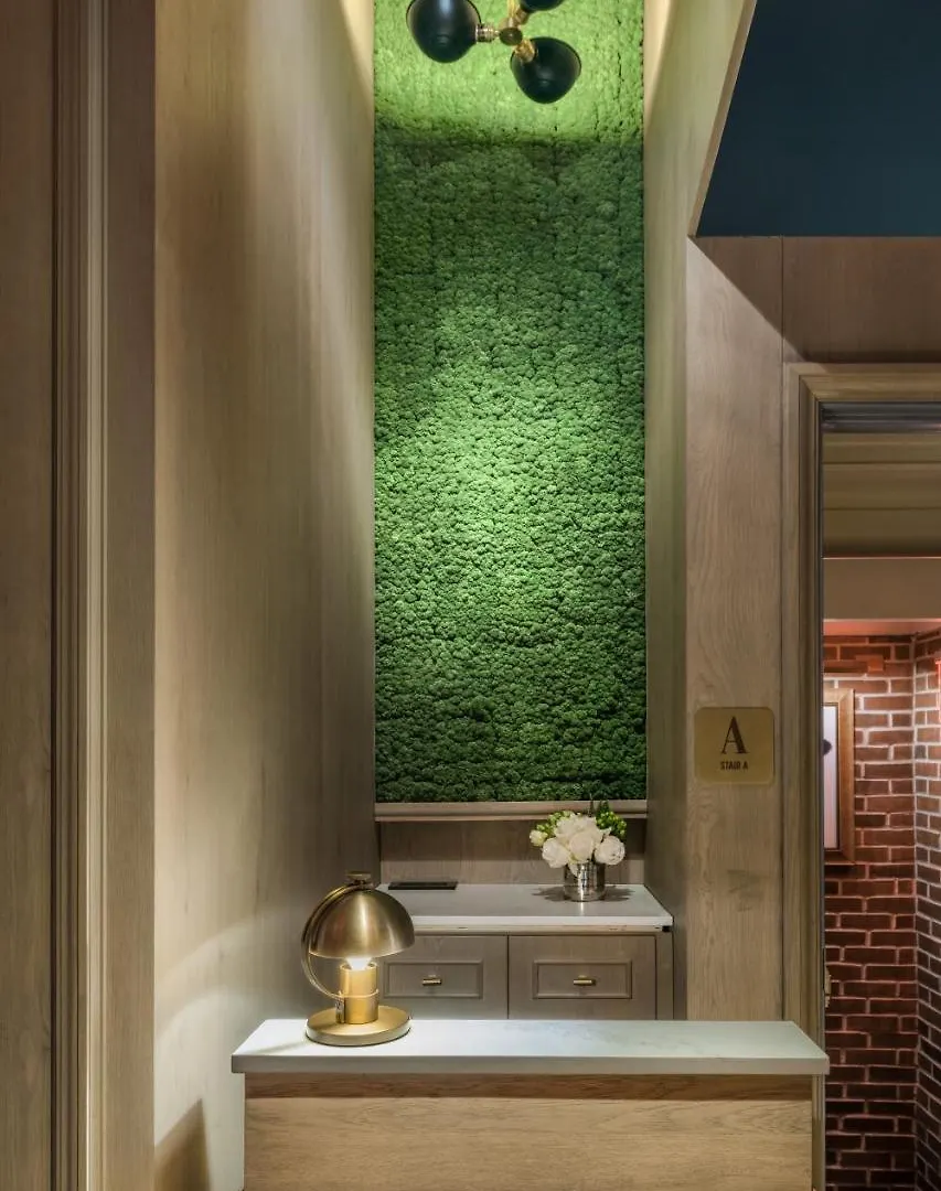 ****  Merrion Row Hotel And Public House New York USA
